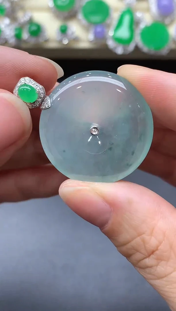 颈饰18K金镶嵌翡翠572-中国好珍宝