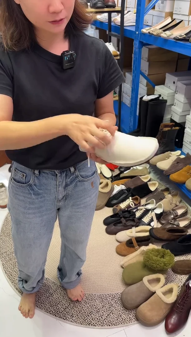 单鞋37码  孤品白色   绵羊皮