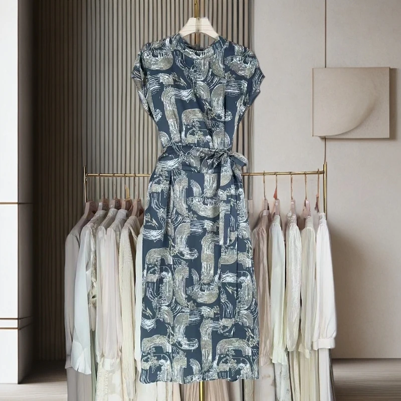 2025年新款印花时尚气质百搭减龄显瘦设计连衣裙RG543