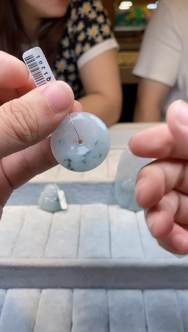 翡翠未镶嵌颈饰天然翡翠拍一发一多样性发货