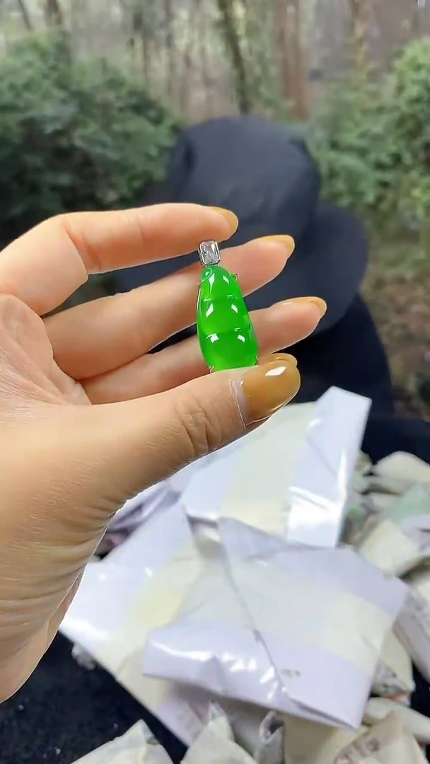 满色吊坠 所见即所得！！