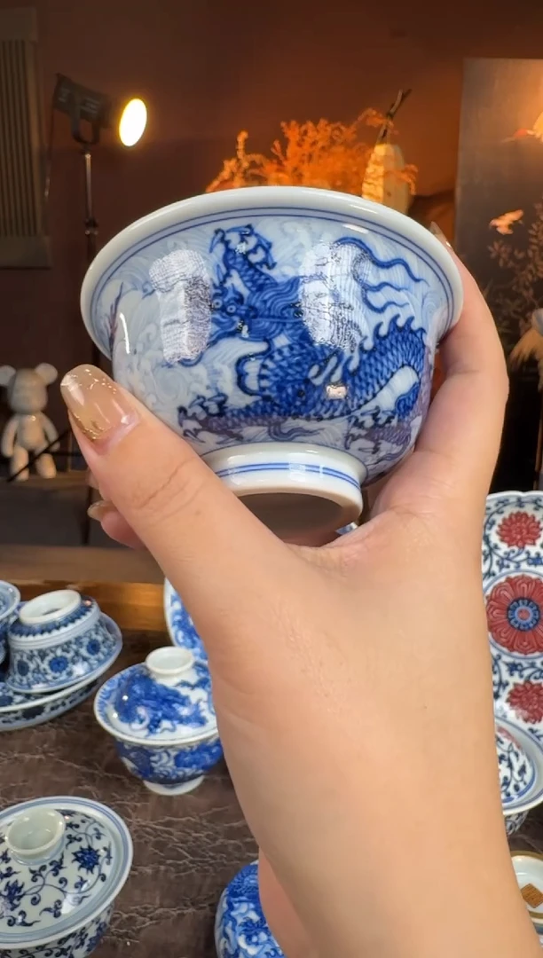 杯子陶瓷三方器合青花淡海水龙纹大压手杯