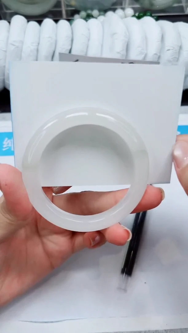 未镶嵌手镯石英质玉A161-54.8