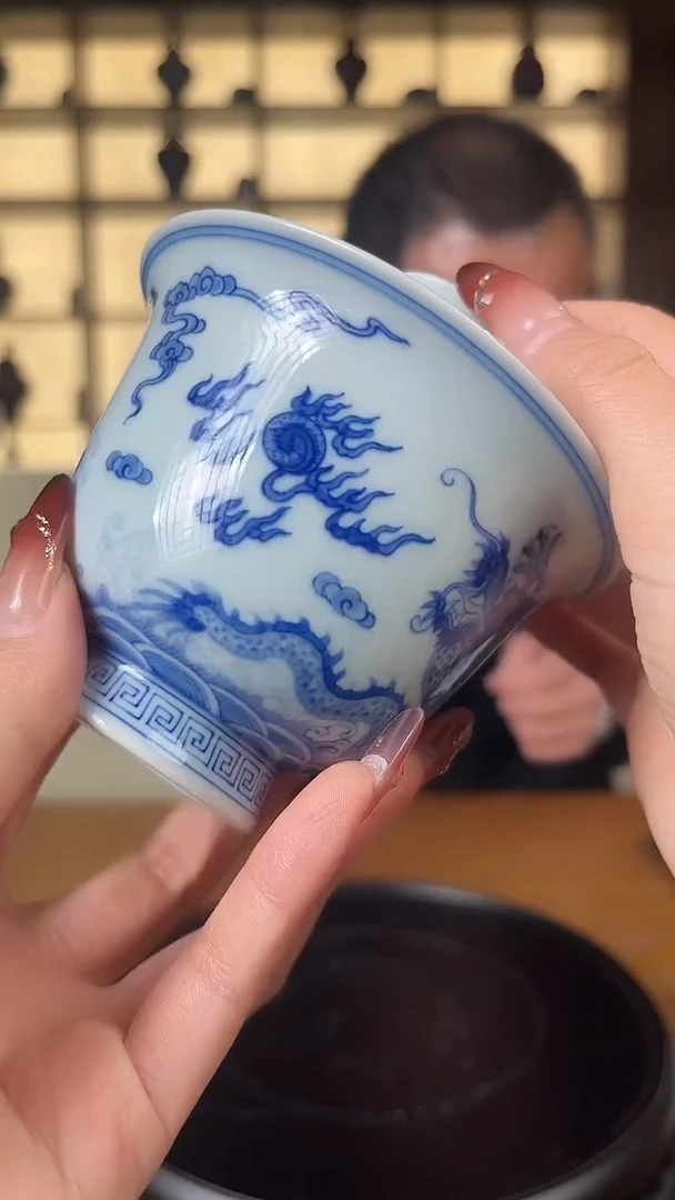 摆件陶瓷青花龙纹二才盖碗