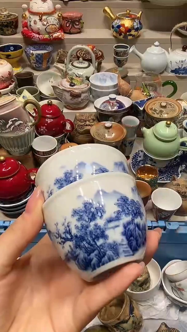 瓷片我****神 系统自动截取直播间实时画面