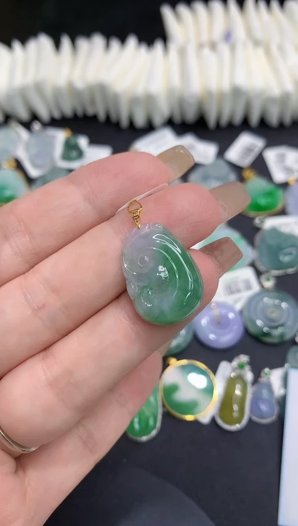 吊坠(不含链)18K金镶嵌翡翠111