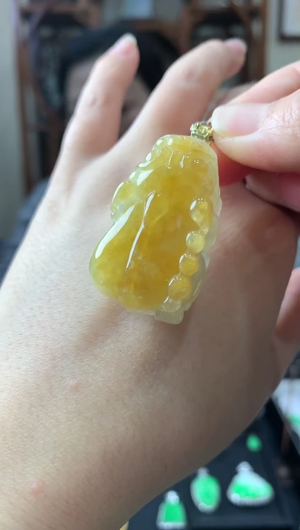 【闪购商品】翡翠吊坠(不含链)18K金镶嵌挂件