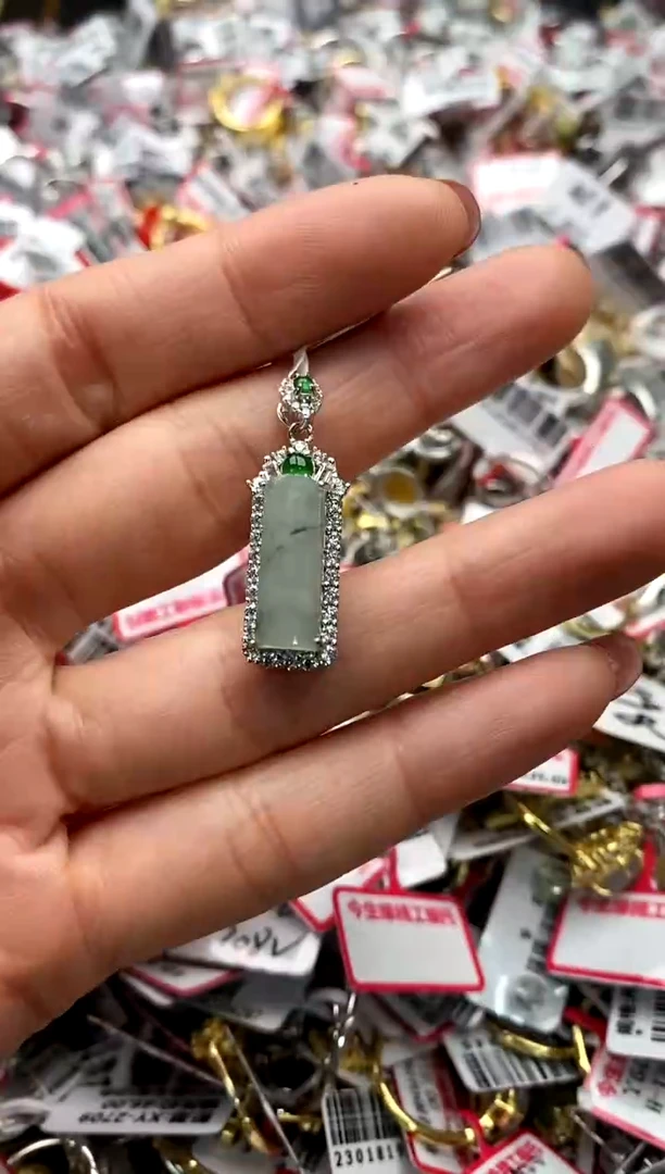 【闪购商品】翡翠戒指银S925镶嵌8888888    5