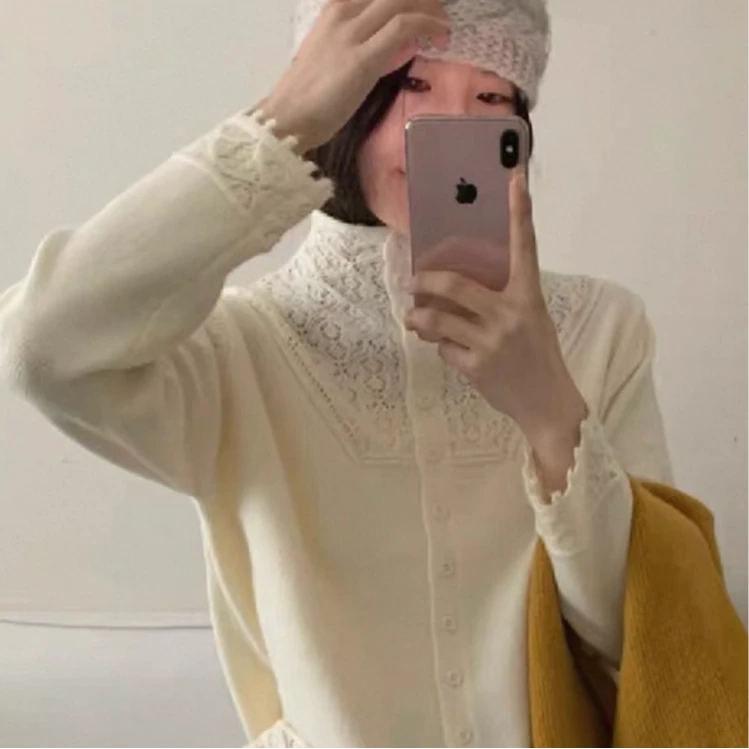 颖颖精选#秋冬高级感镂空拼接半高领毛衣