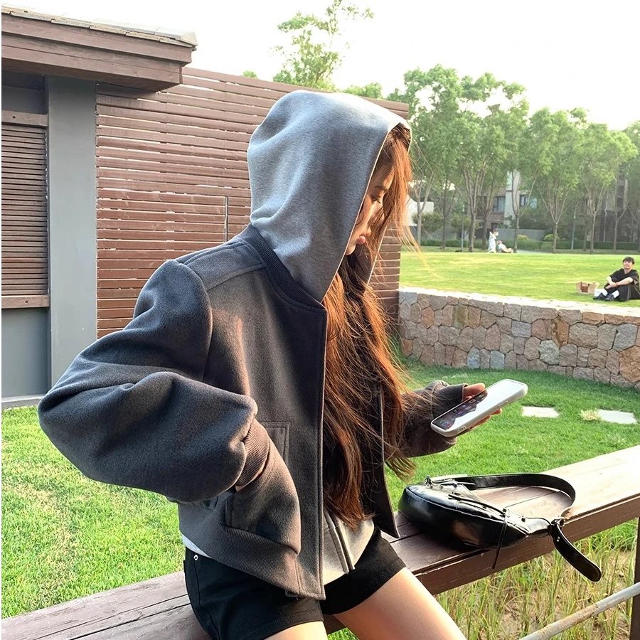 短款外套女开春季2025新款春装新品超火减龄灰色夹克棒球服