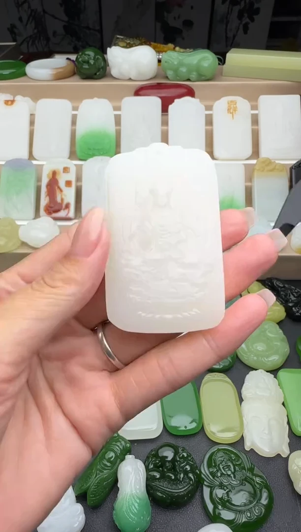 和田玉未镶嵌挂件