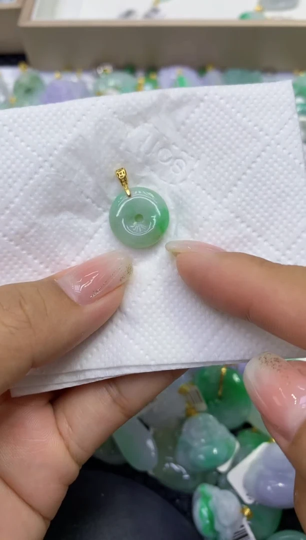 颈饰未镶嵌翡翠天然缅甸A货翡翠