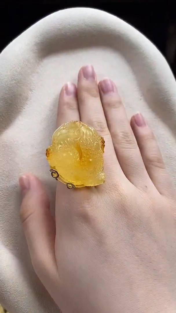 未镶嵌琥珀戒指戒指