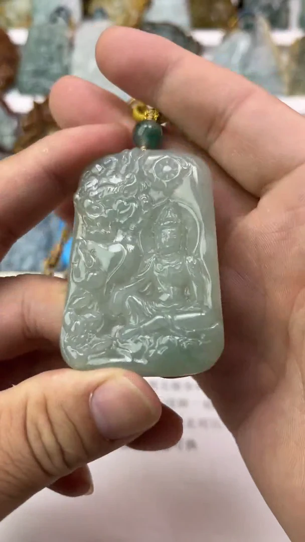 翡翠未镶嵌颈饰双*座天然翡翠