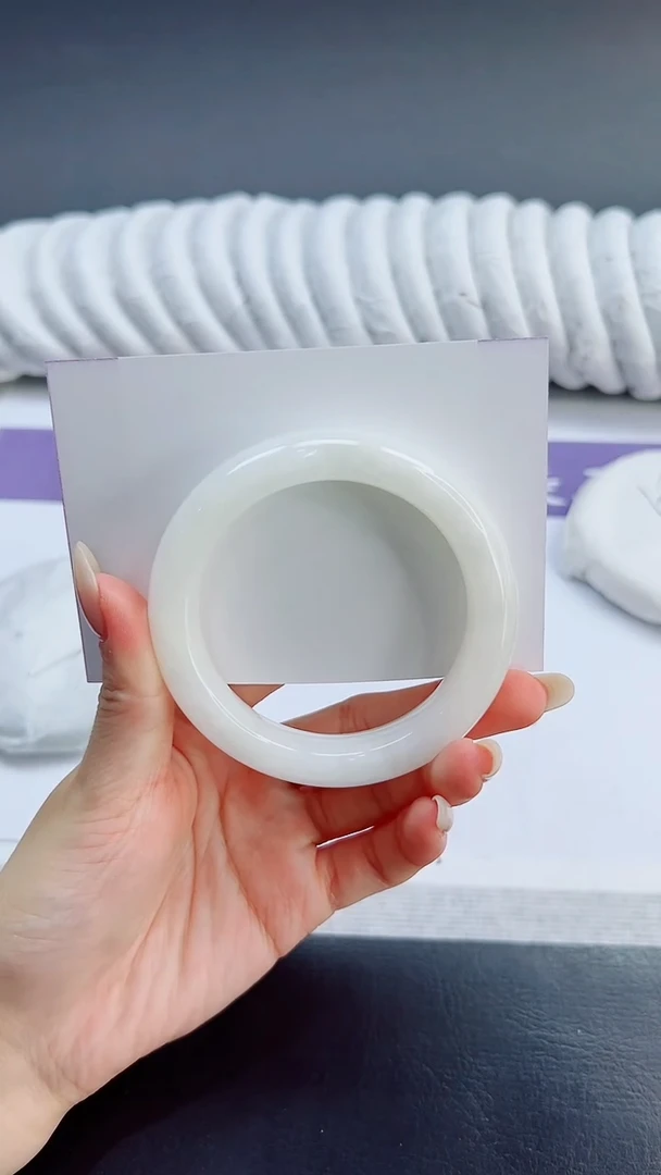 未镶嵌手镯和田玉59/55.3HTB