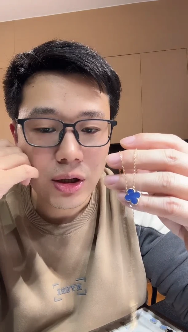 【闪购商品】玛瑙/玉髓套链18K金镶嵌蓝色k黄，四叶草套链GHJ25版