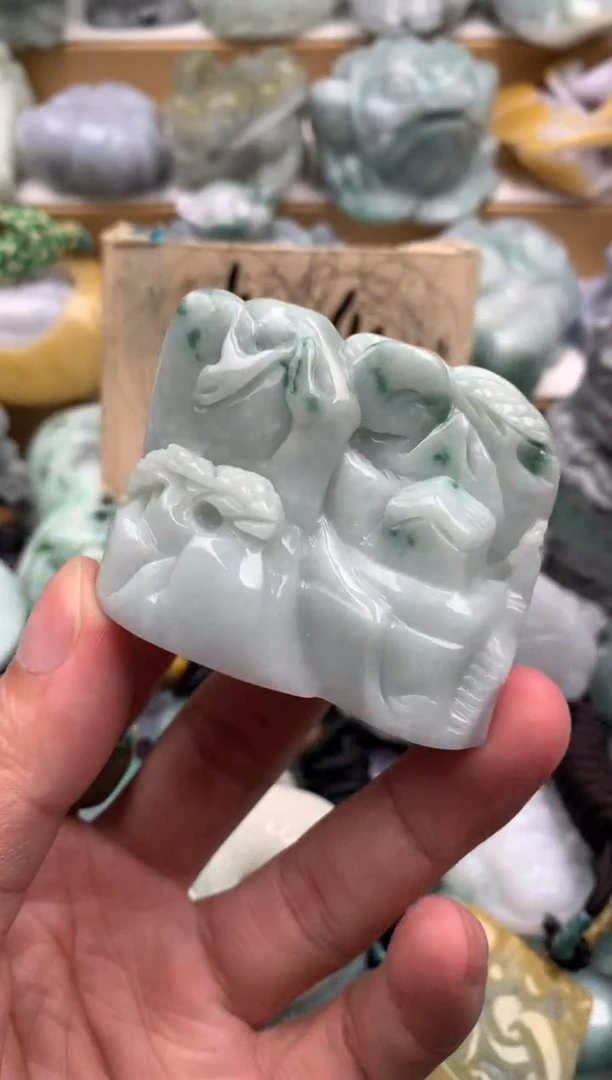 吊坠(不含链)未镶嵌翡翠1