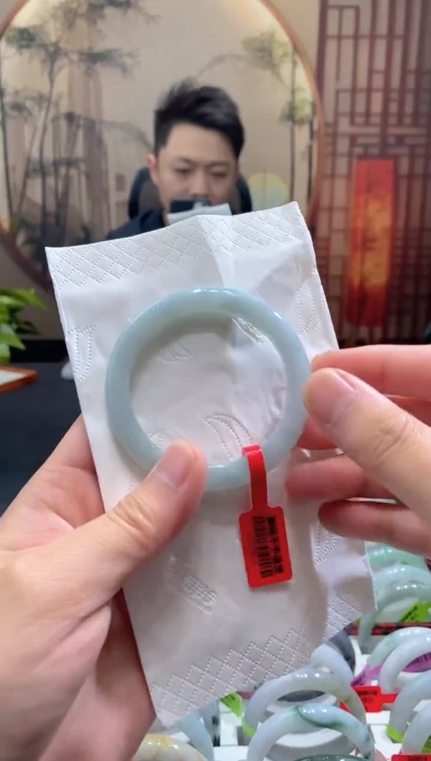 未镶嵌手镯翡翠00008579