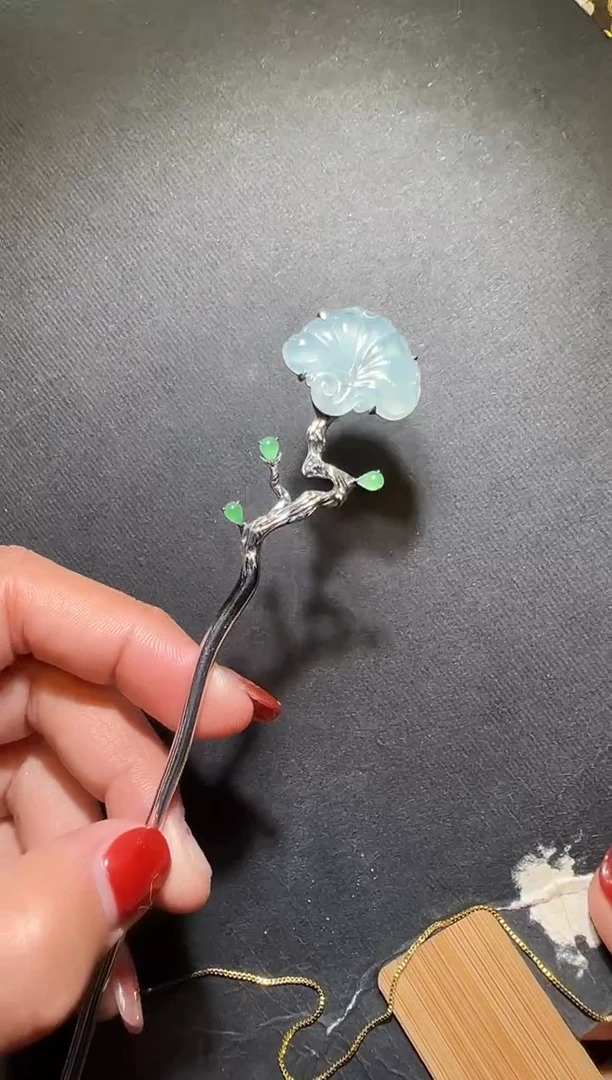 颈饰银S925镶嵌翡翠翡翠银杏发簪