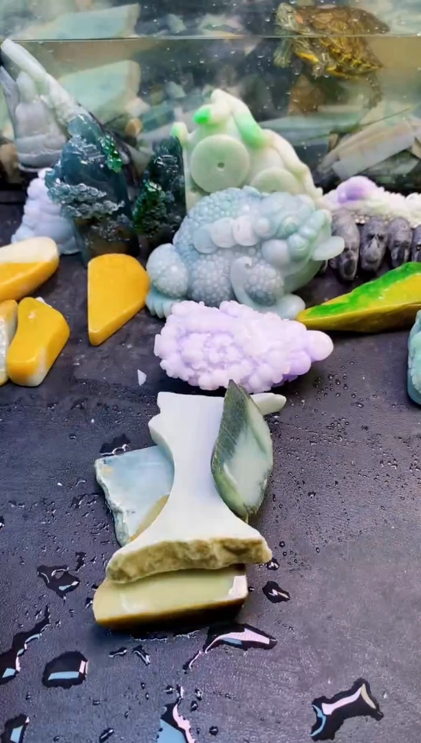 翡翠挂件未镶嵌天然翡翠035