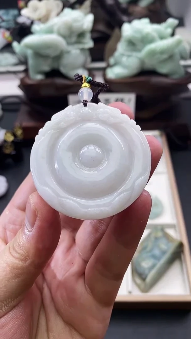 吊坠(不含链)未镶嵌翡翠天然缅甸A货翡翠