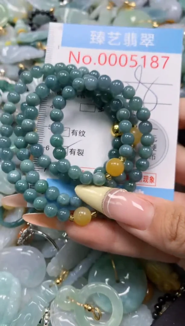 翡翠未镶嵌颈饰含绳0005187