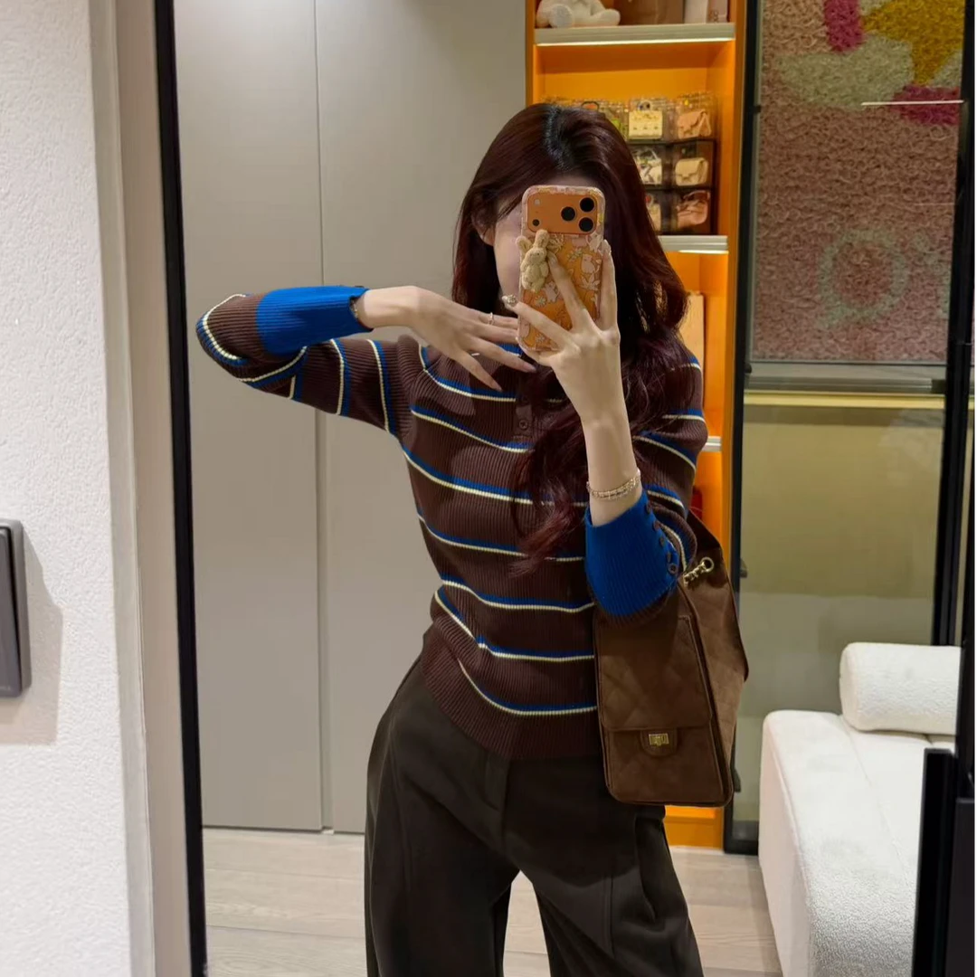韩系条纹撞色纽扣半高领长袖打底针织衫女秋冬季洋气减龄套头毛衣