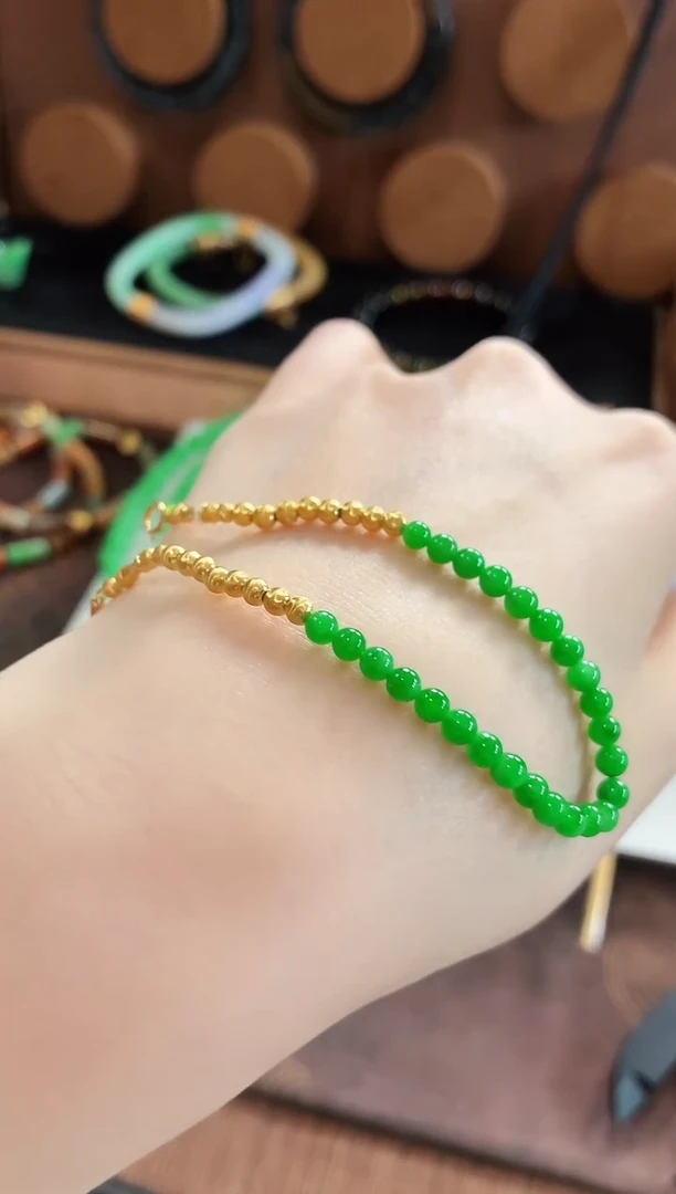 18K金镶嵌手链翡翠手饰