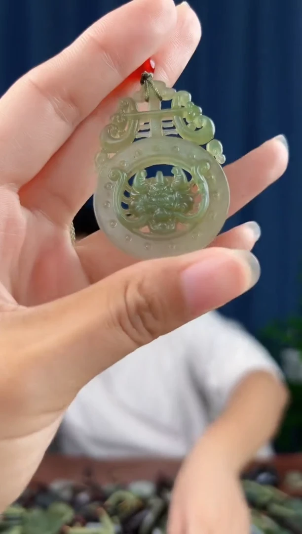 未镶嵌和田玉挂件拍一发一，多样性发货