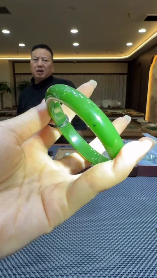 颈饰未镶嵌和田玉手镯58