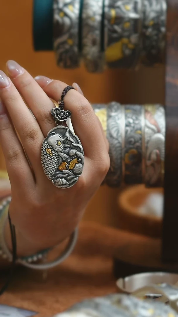 无足银碧*锦鲤鱼吊坠补差价