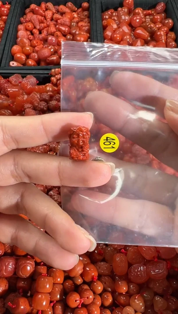 【闪购商品】南红玛瑙颈饰未镶嵌1