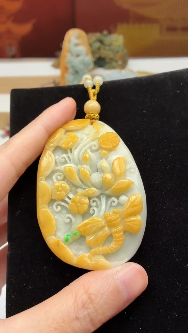 颈饰未镶嵌翡翠牌子