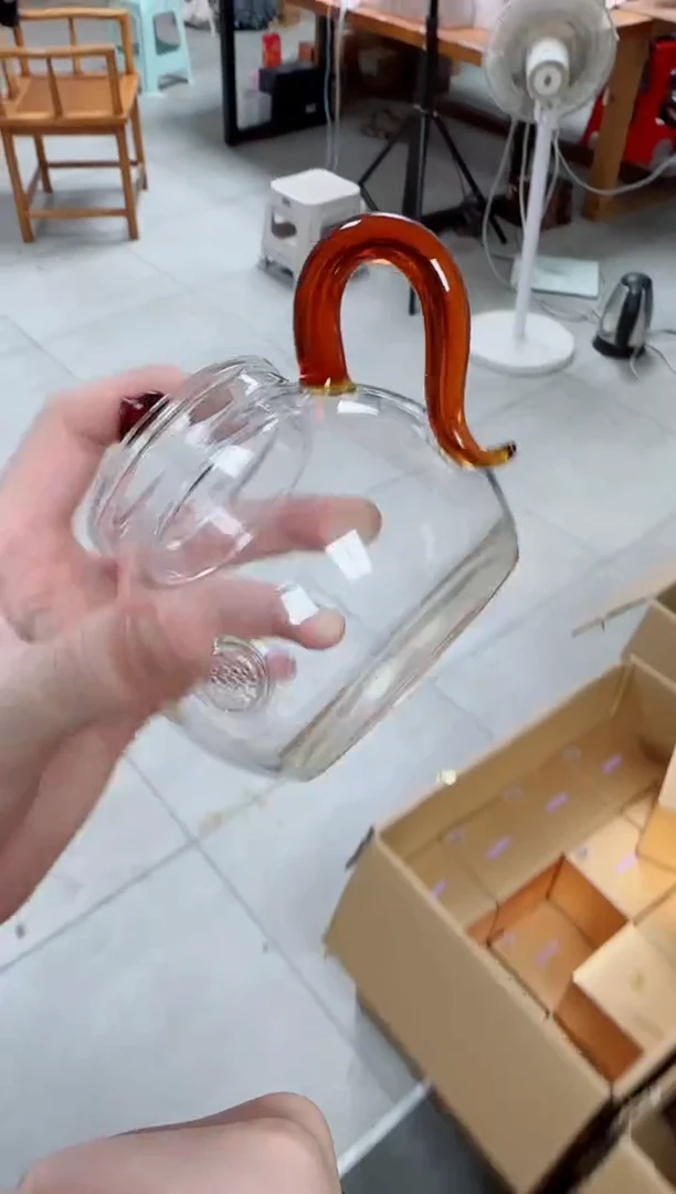 风谜百纳壶琥珀色