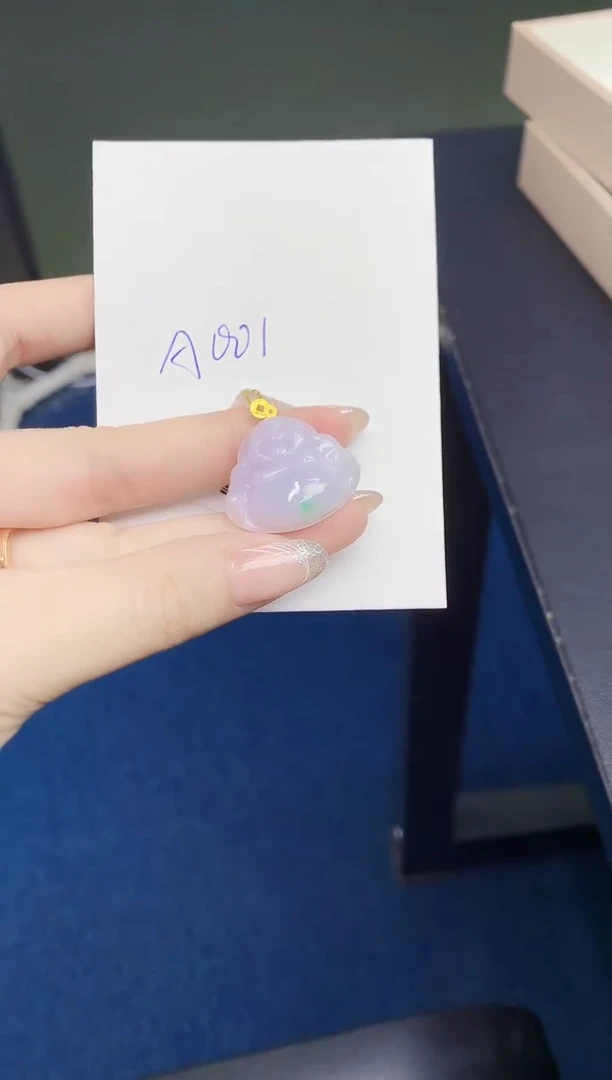 翡翠18K金镶嵌颈饰天然缅甸A货翡翠