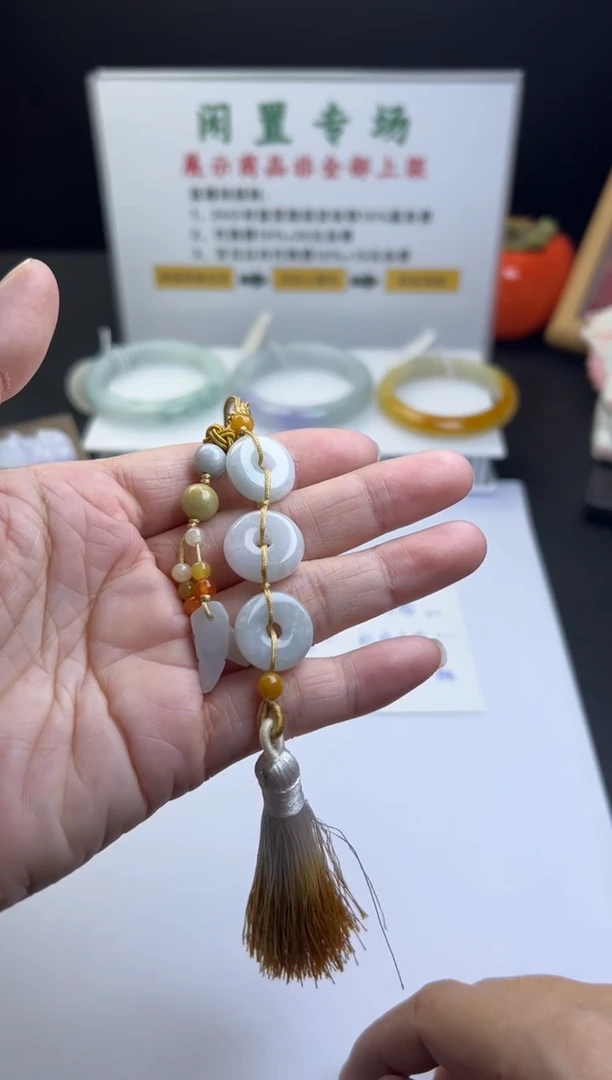 翡翠未镶嵌颈饰天然缅甸翡翠吊坠买断不退换