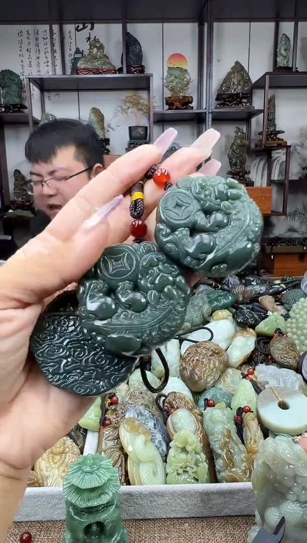 未镶嵌和田玉把件多样性发货 拍一发一