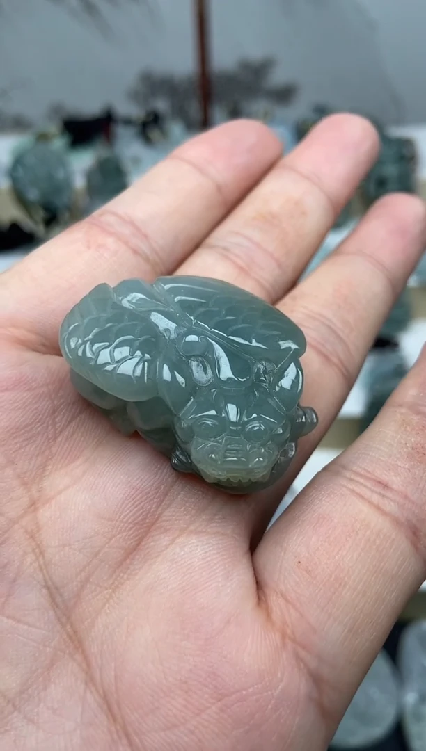 颈饰未镶嵌翡翠貔貅
