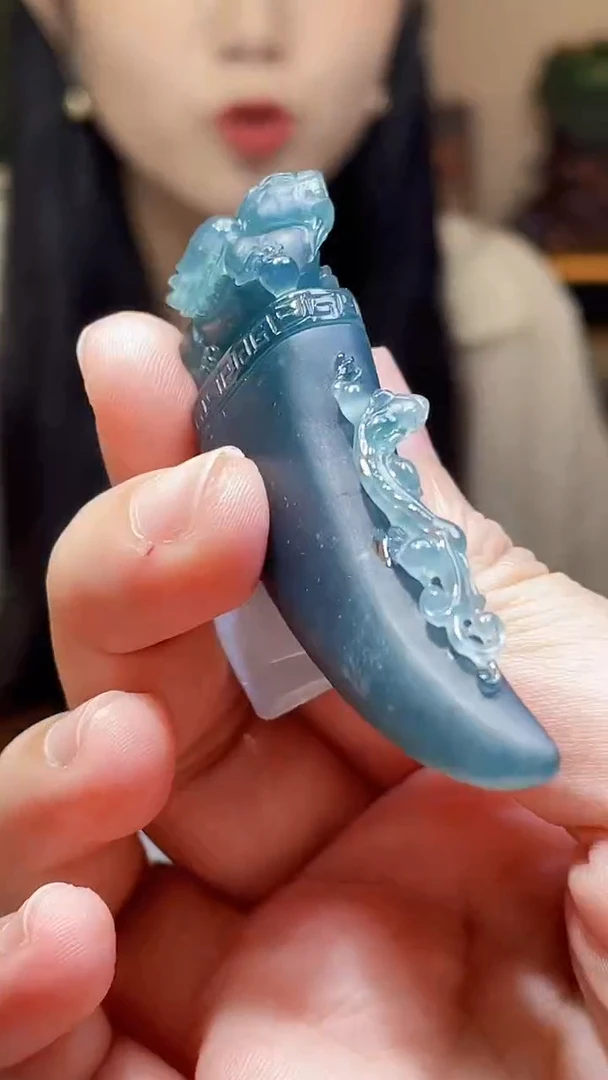 未镶嵌定制翡翠吊坠80
