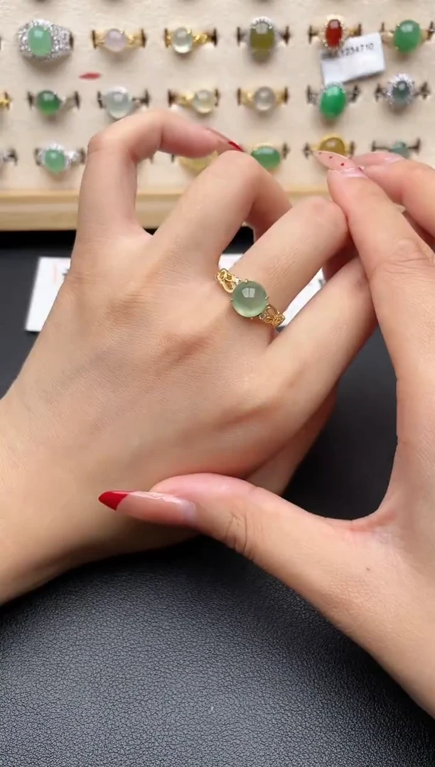 【闪购商品】翡翠戒指银S925镶嵌一物一证一礼盒