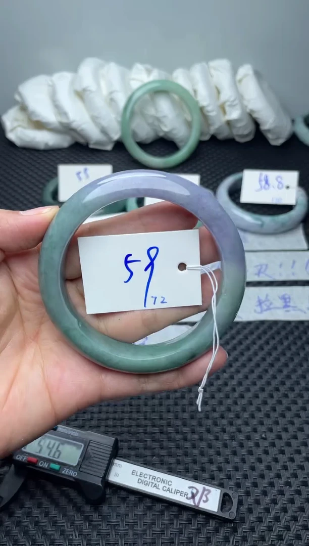 未镶嵌手镯翡翠172