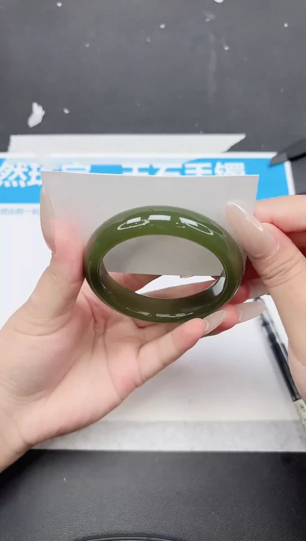 未镶嵌手镯石英质玉343-56.4