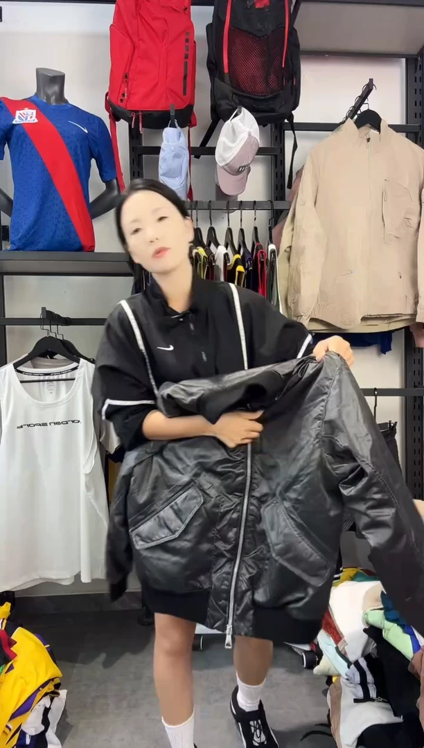 705编码 瑕疵款直播间过款为准 尺码L