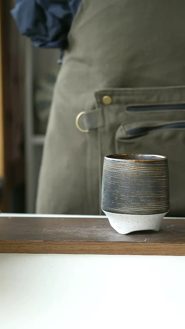 【闪购商品】陶瓷螺纹手握杯