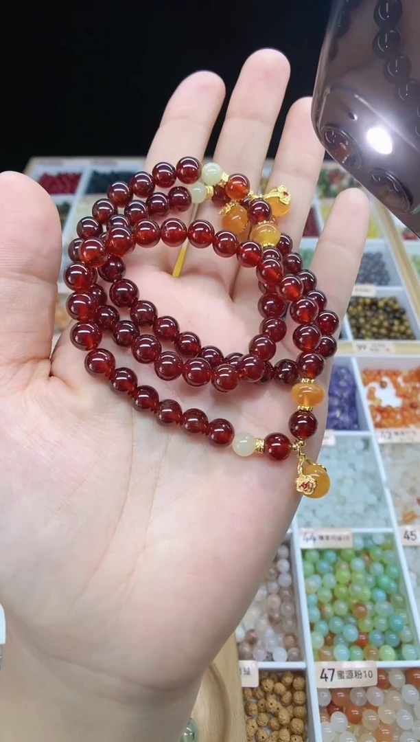 【闪购商品】石榴石手串未镶嵌石榴石多样性发一