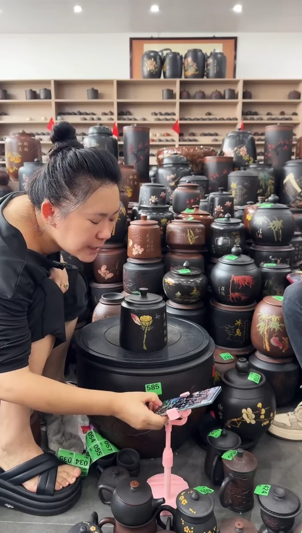 瑕疵茶叶罐 100克 185