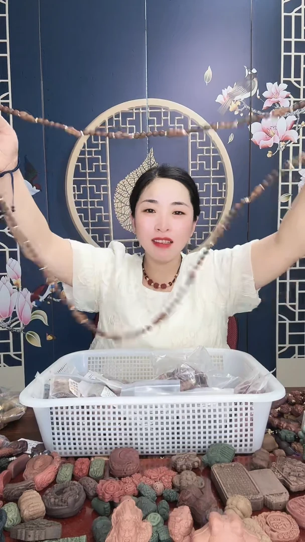 泥塑7.27    鹅梨帐中香斜挎