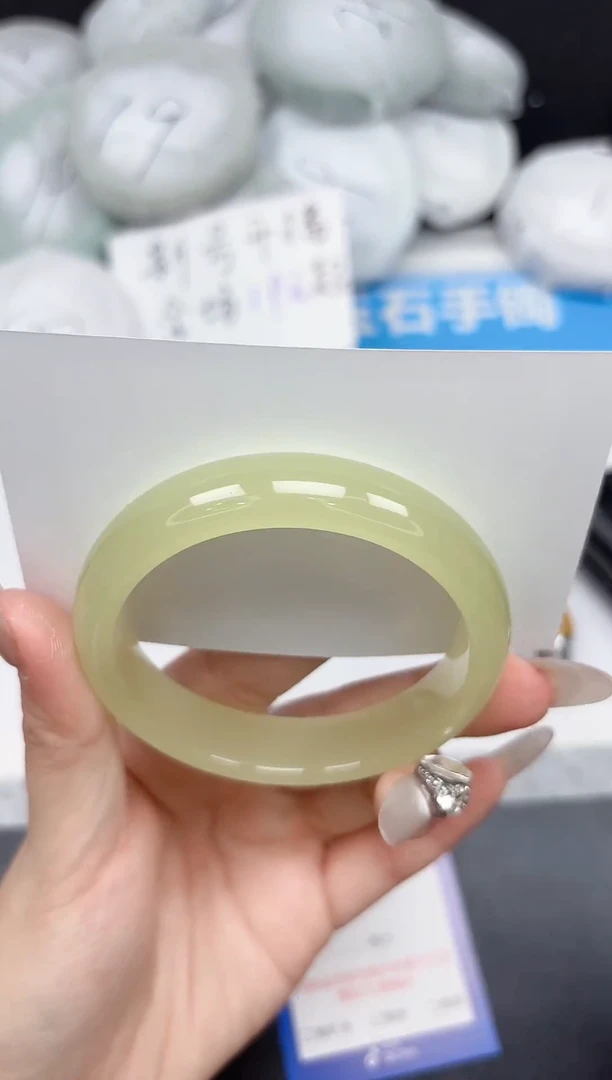 未镶嵌手镯石英质玉360-57-58