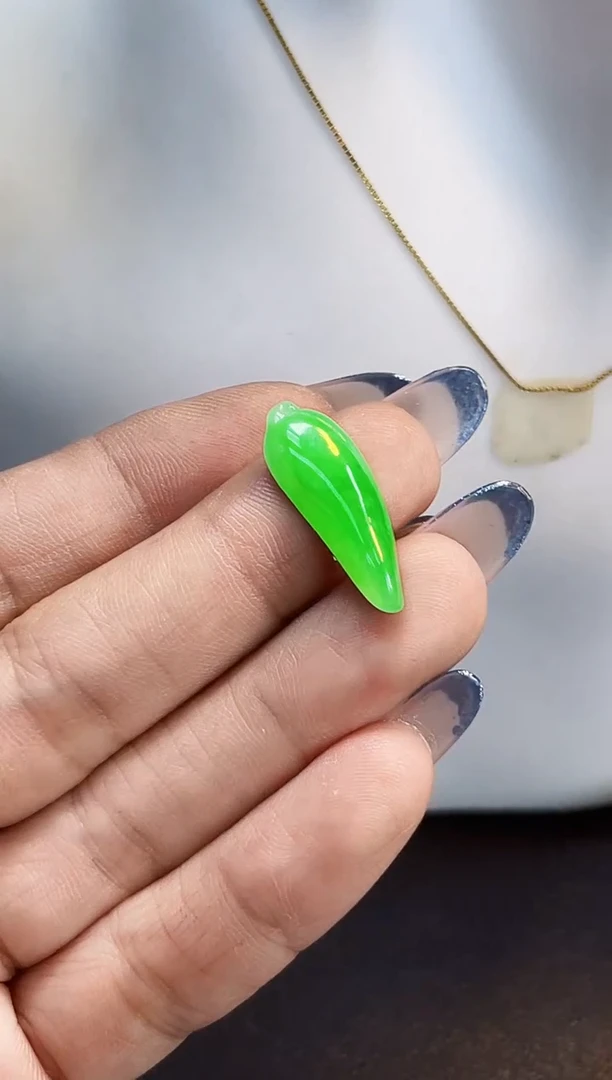 裸石翡翠洁华21黄阳绿福瓜23.5*8.4*4.9