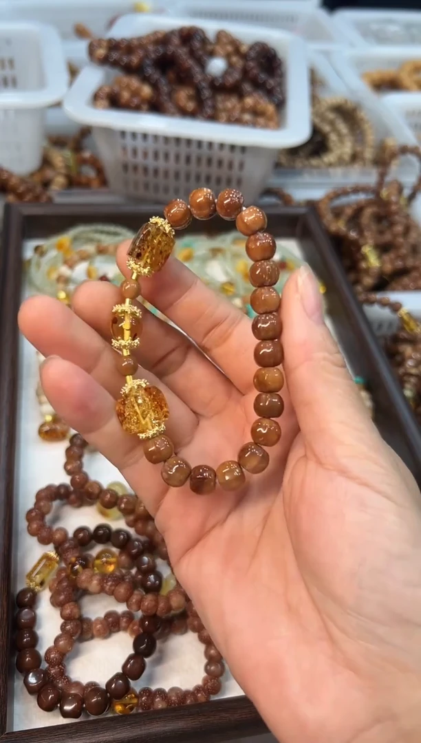 琥珀吊坠(赠链)未镶嵌库克卡9mm左右鲨鱼背【琥珀】设计款单圈